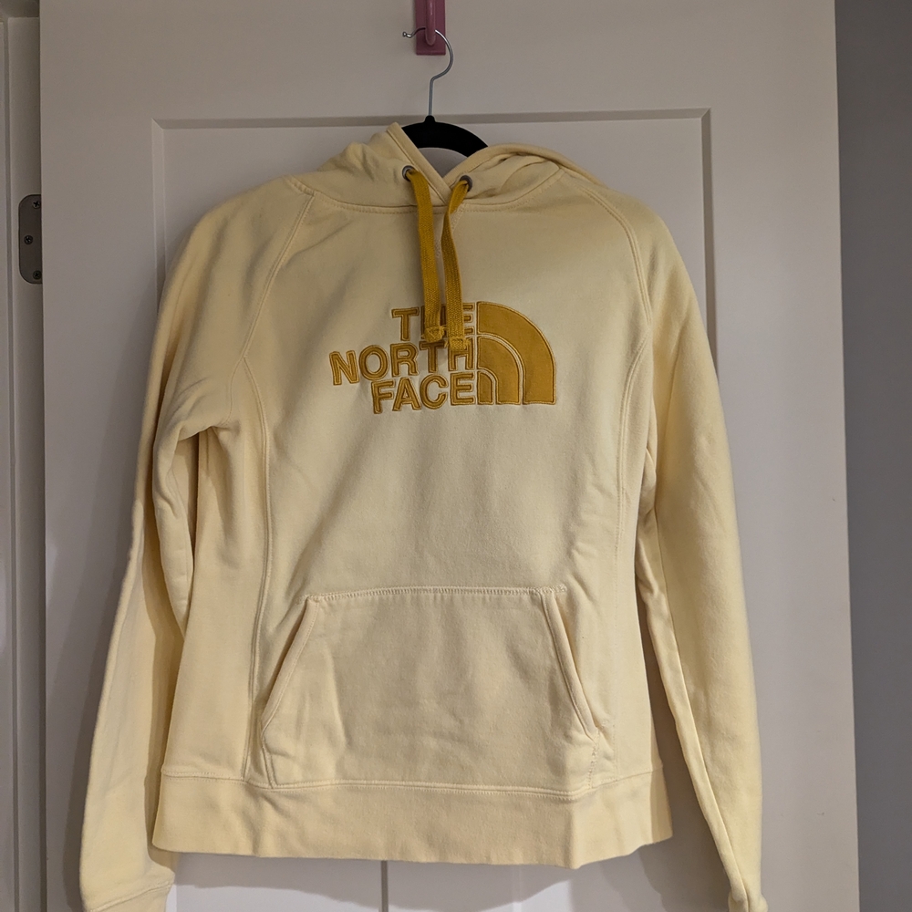 The North Face Yellow Hoodie size M with two tone yellow 💛 and mustard yellow